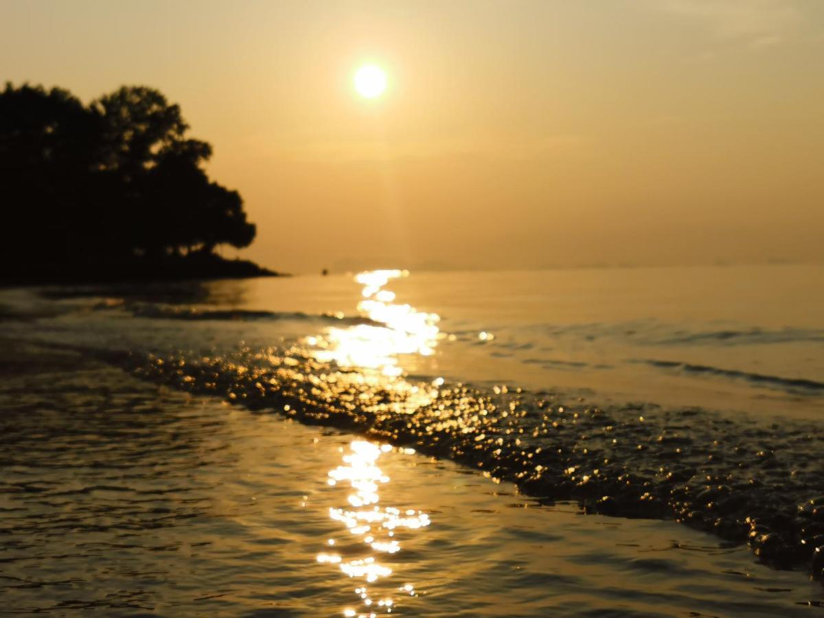 Coco Sunset Beach Ban Bang Po Esterno foto
